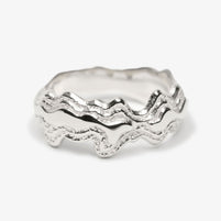Liten Blurry Layers Ring